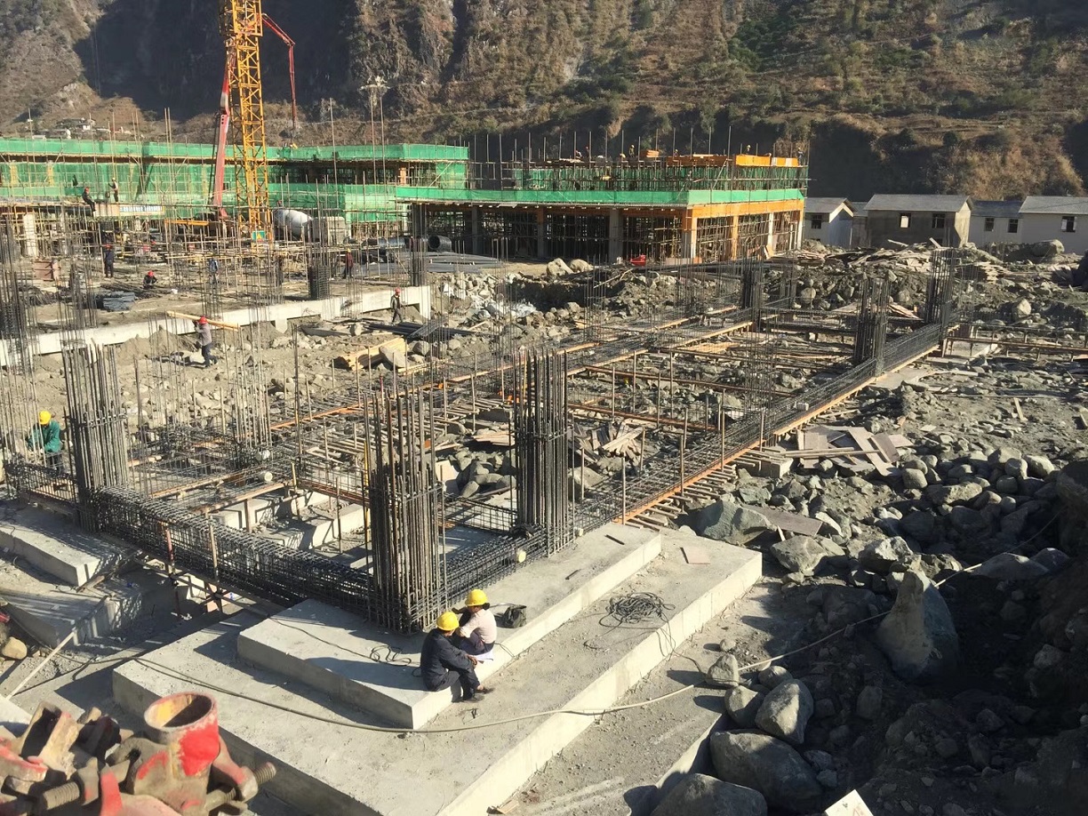 04建设中的维拉坝（二）(3).jpg