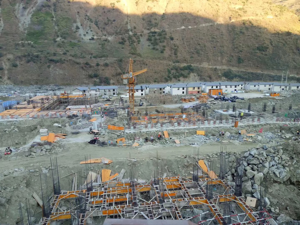 05建设中的维拉坝（三）(3).jpg