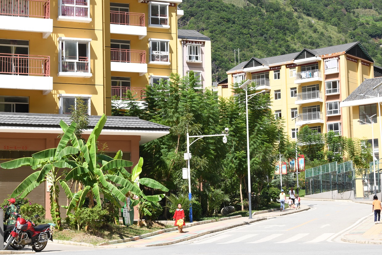 15安置点社区街道(3).jpg