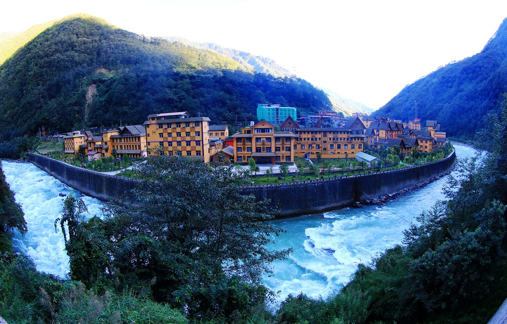 055独龙江旅游小镇(2).jpg