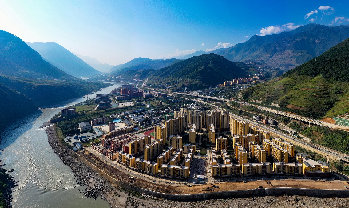 071泸水市城墙坝易地搬迁安置点(2).jpg