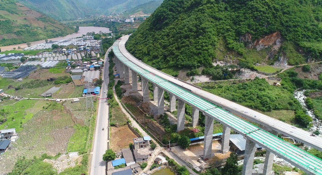 004保泸高速公路建设加快推进(2).jpg